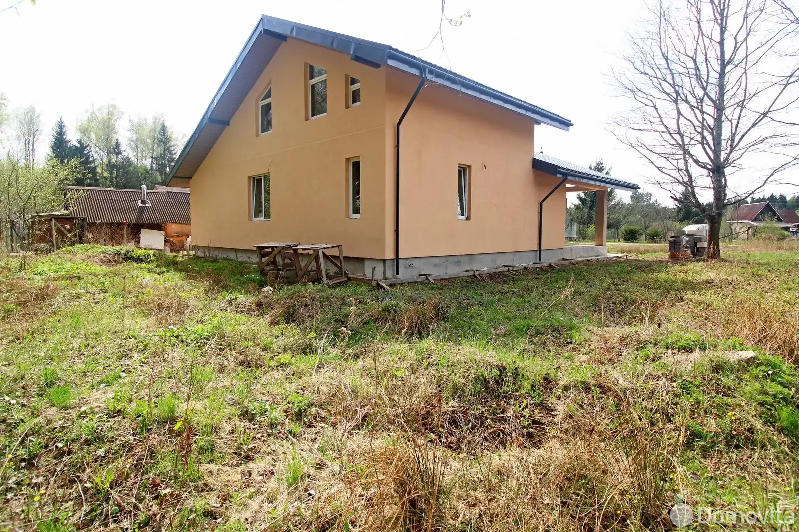 дом, Чаровница, 