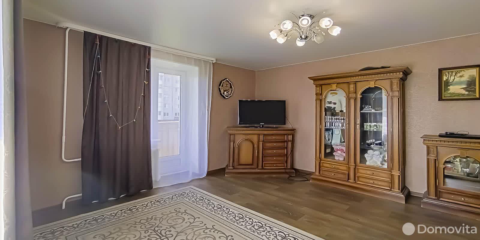 Купить 3-комнатную квартиру в Дзержинске, ул. Протасова, д. 11/2, 61500 USD, код: 1006418 - фото 3