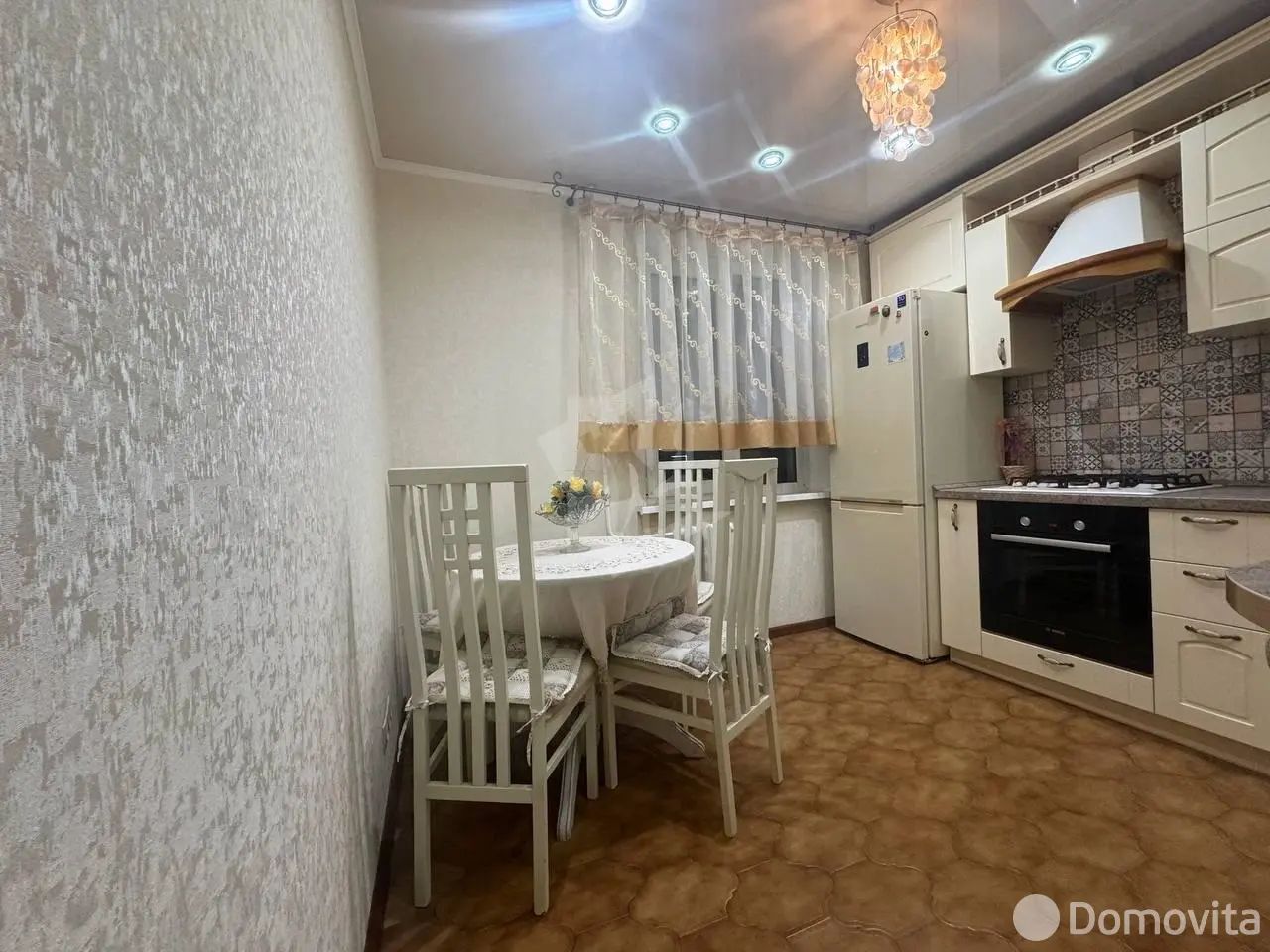 Стоимость аренды квартиры, Минск, ул. Парниковая, д. 3/1