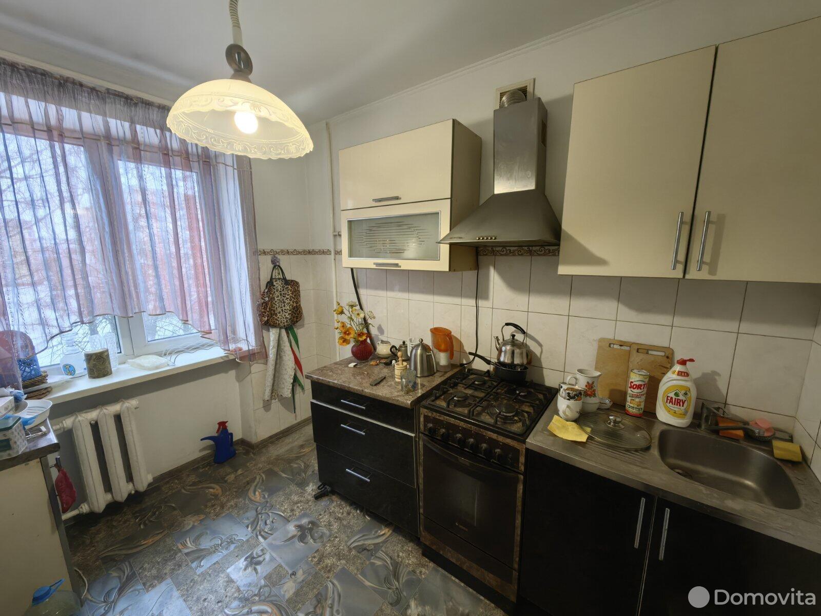 Продажа 3-комнатной квартиры в Барановичах, ул. Гаевая, 29000 USD, код: 952093 - фото 2