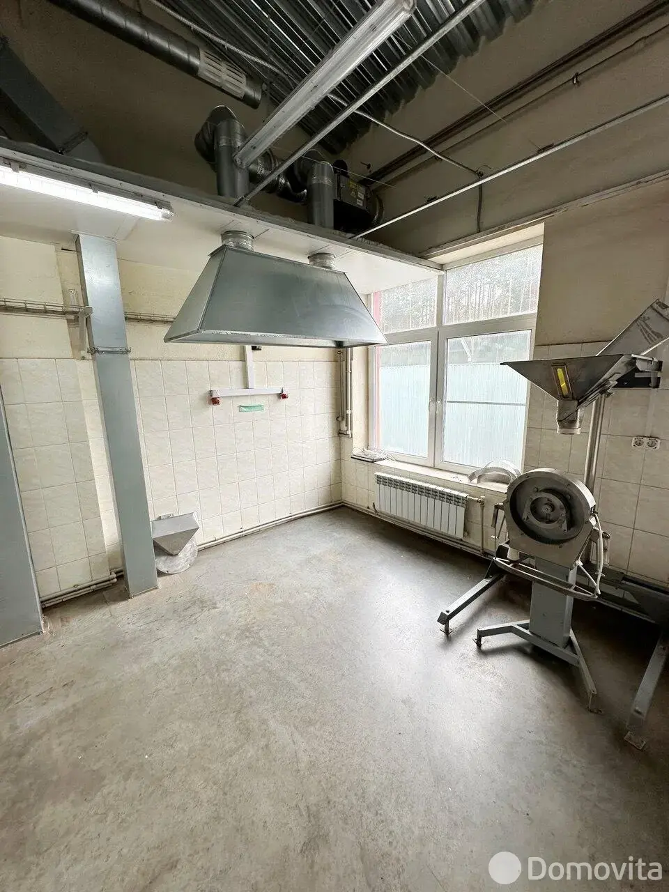 объект сферы услуг, Сухорукие, ул. Базовская, д. 1