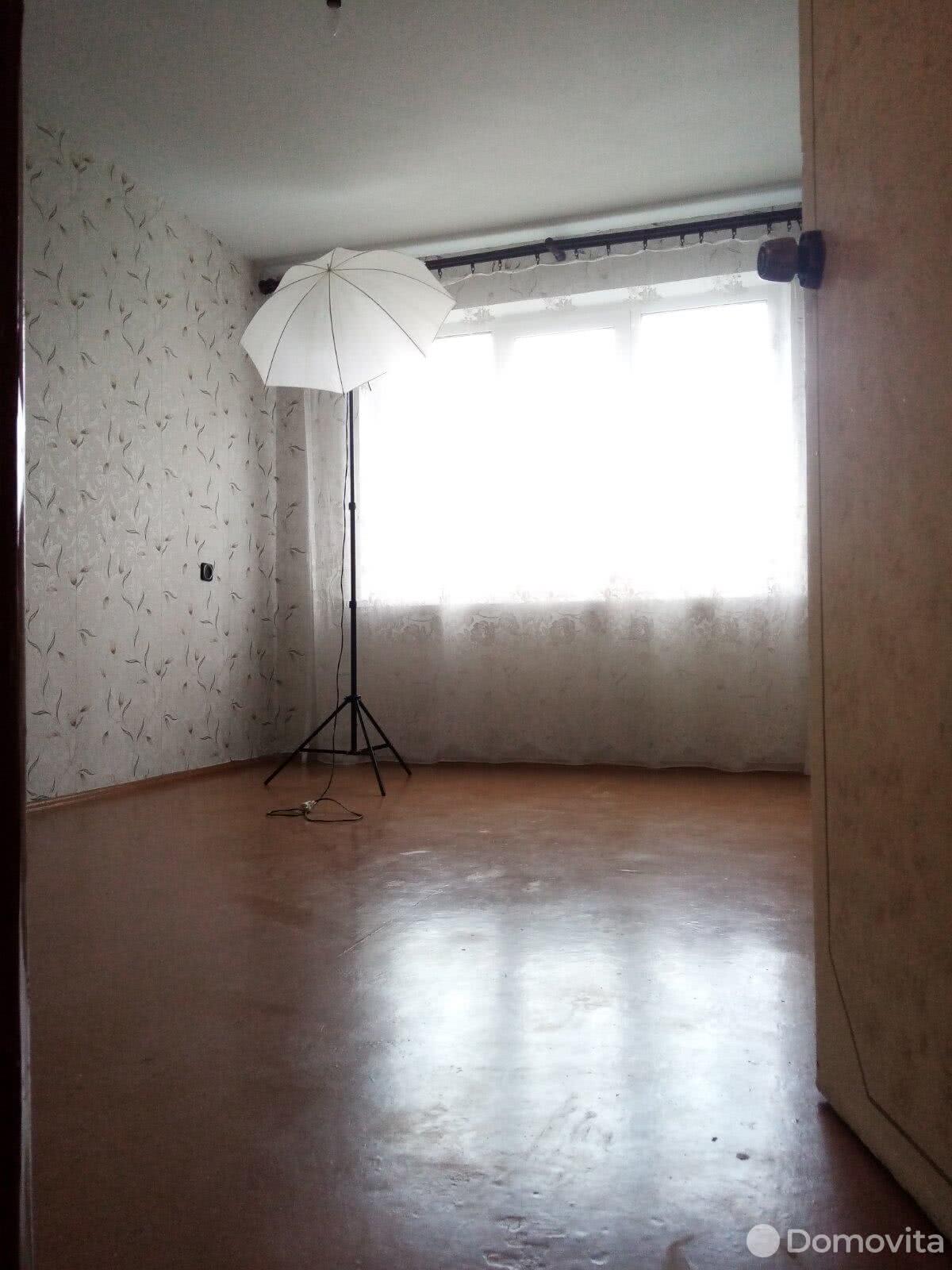 Купить 4-комнатную квартиру в Новополоцке, ул. Комсомольская, д. 3, 36500 USD, код: 986640 - фото 3