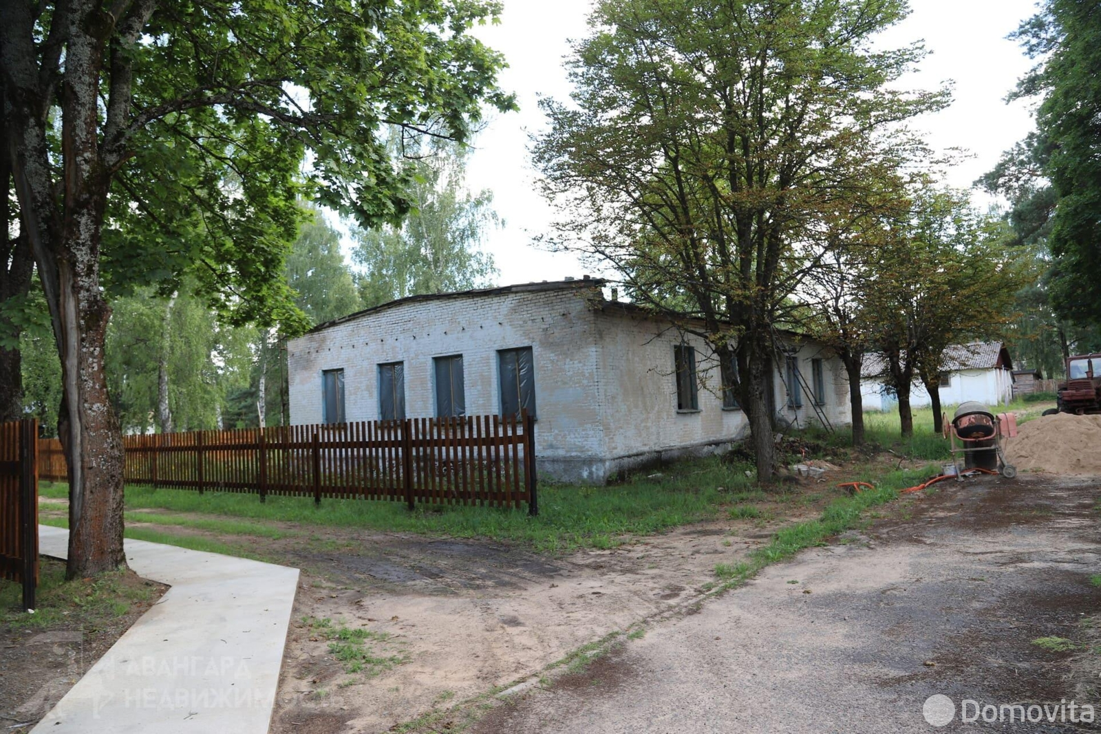 объект сферы услуг, Новоколосово, ул. Спортивная, стоимость продажи 1 035 426 р.