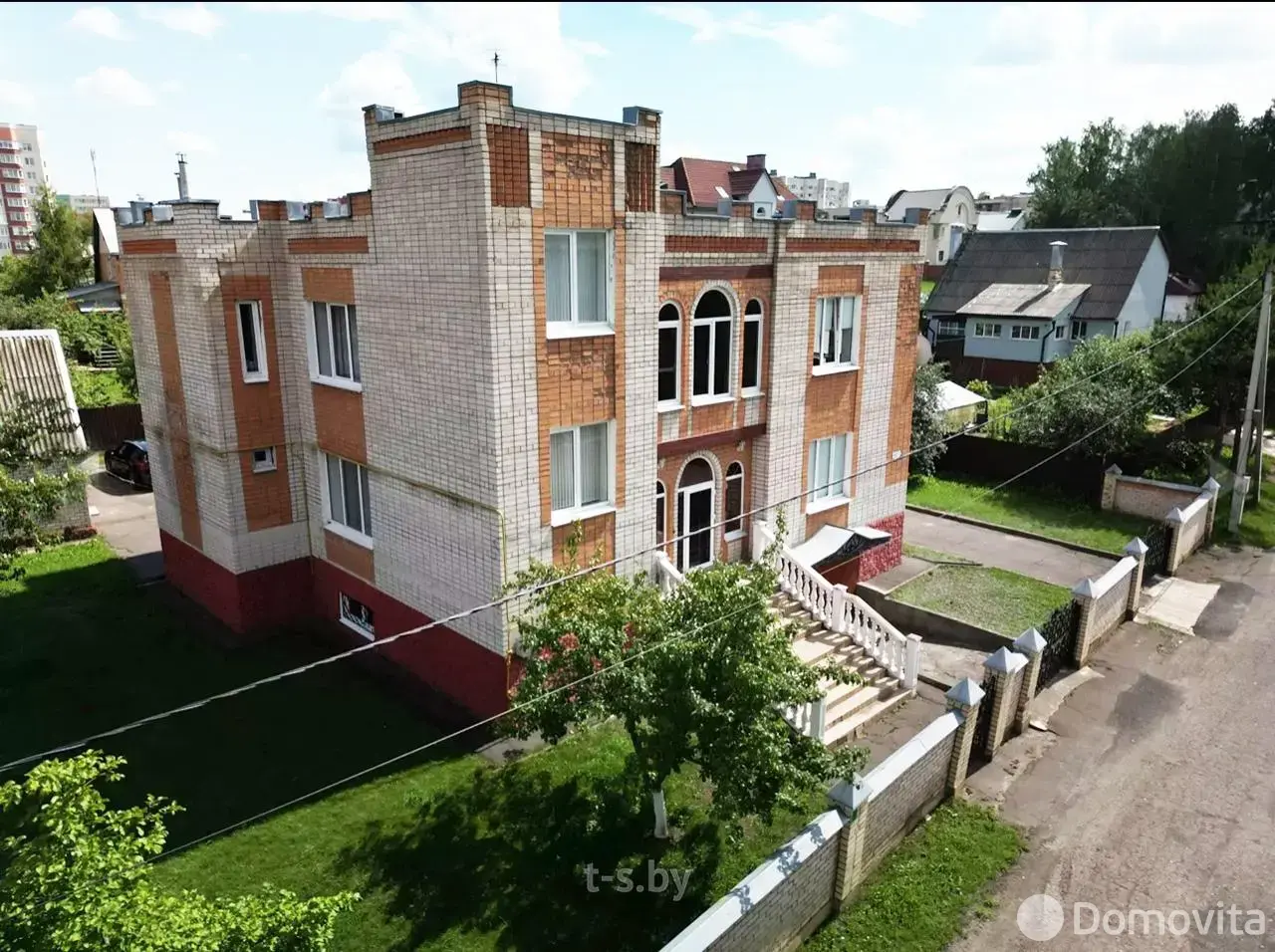 коттедж, Боровляны, ул. Березовая Роща 