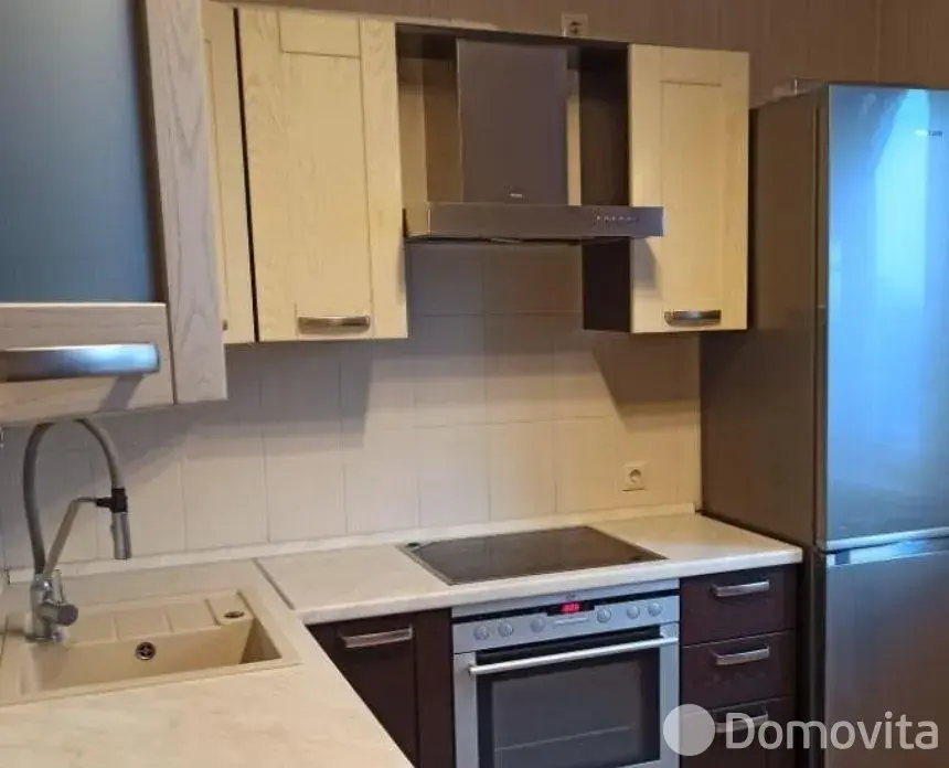 квартира, Минск, ул. Космонавтов, д. 3 к4 на ст. метро Малиновка