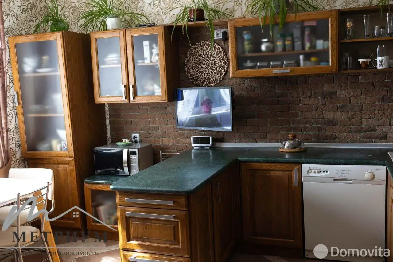 дом, Ратомка, ул. Осенняя 