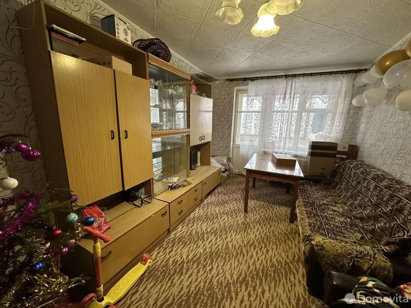 Продажа 3-комнатной квартиры в Сморгони, ул. Ветеранов, д. 6, 25000 USD, код: 957999 - фото 2