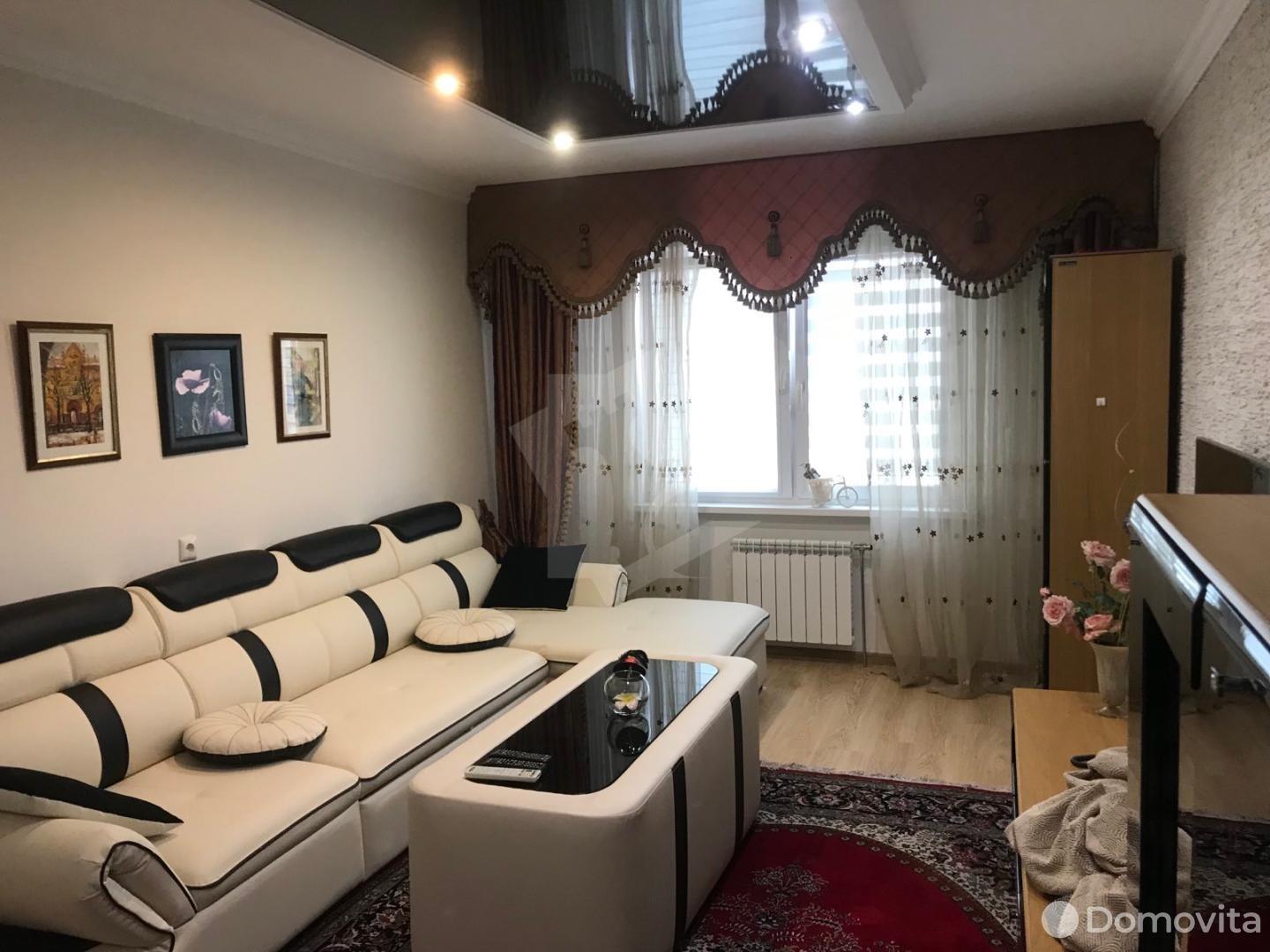 Снять 2-комнатную квартиру в Минске, ул. Разинская, д. 64, 450USD, код 138470 - фото 1