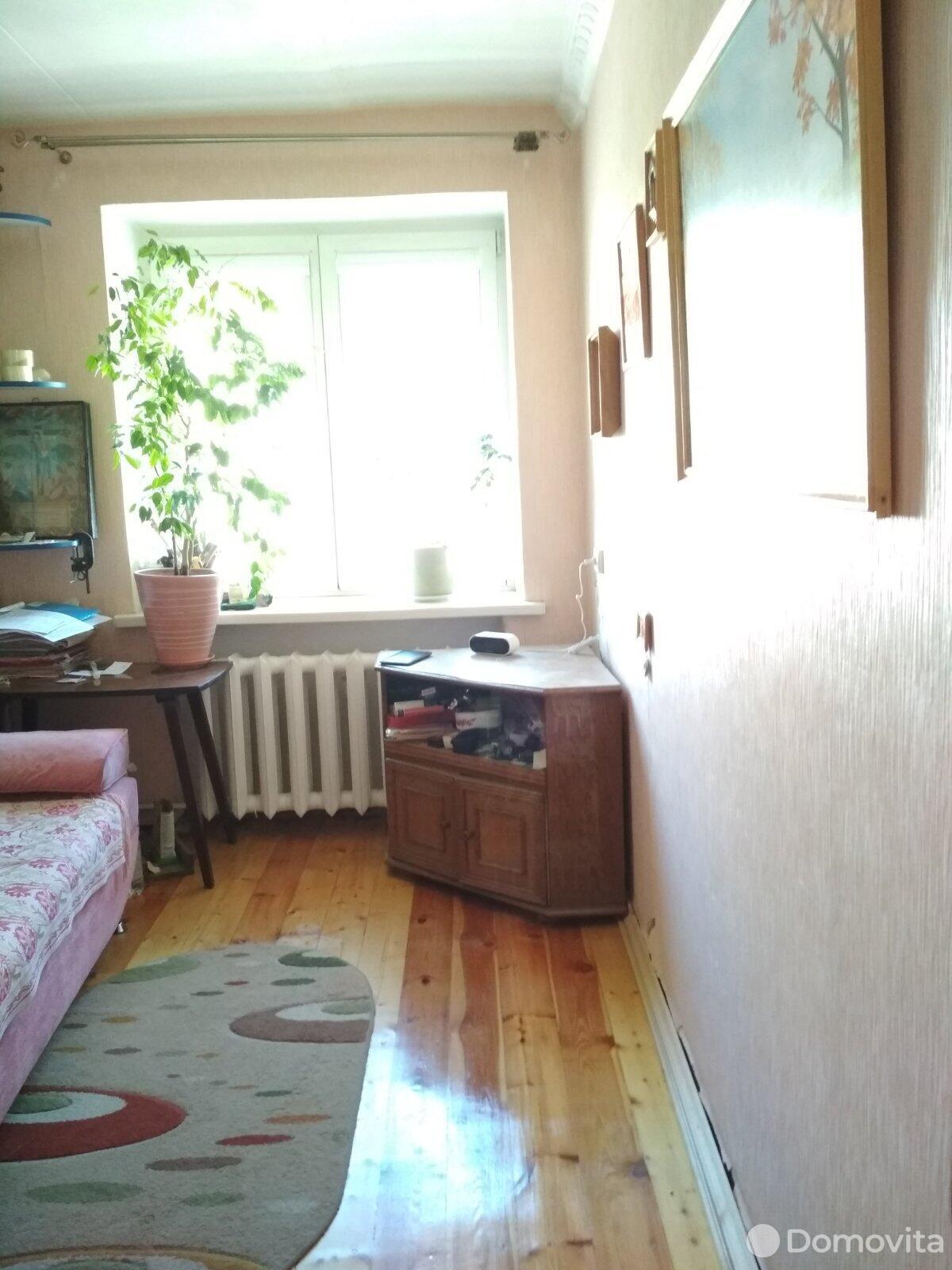 Купить 3-комнатную квартиру в Минске, ул. Максима Богдановича, д. 50, 75000 USD, код: 1000489 - фото 4