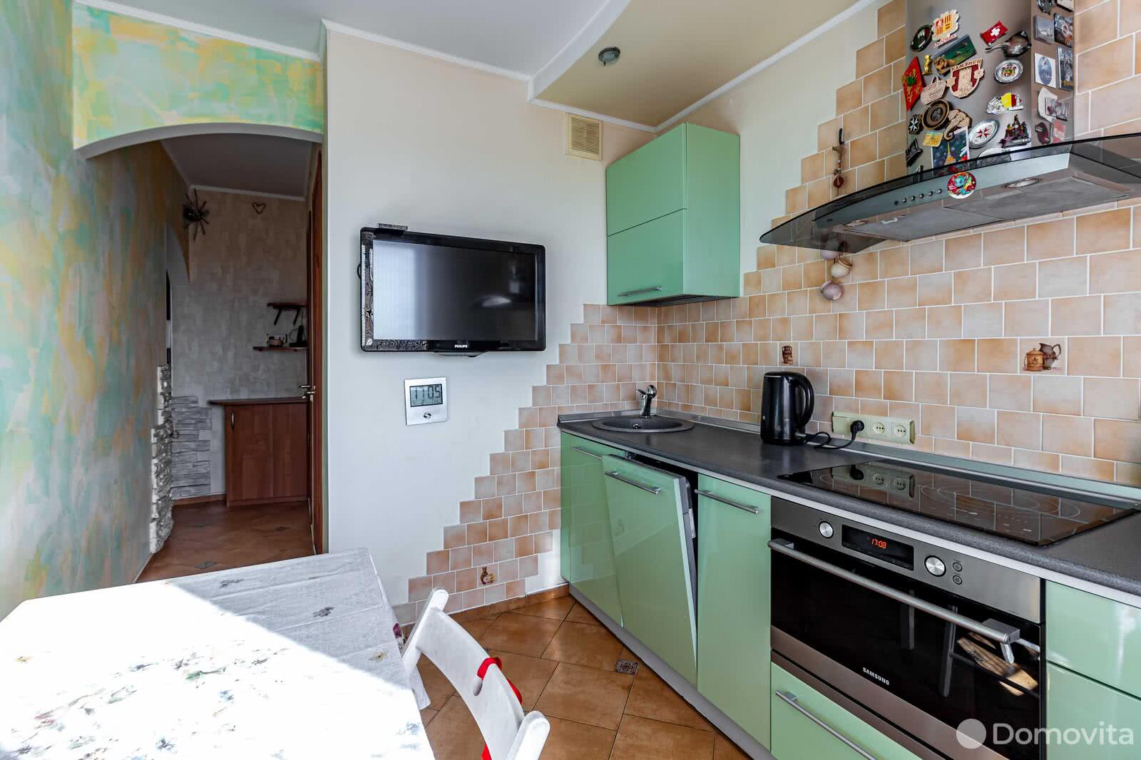 Купить 3-комнатную квартиру в Минске, ул. Гинтовта, д. 18, 89800 USD, код: 1000567 - фото 2