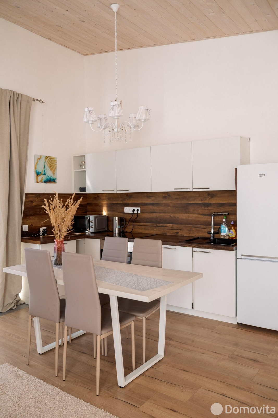 коттедж, Борщевник, 