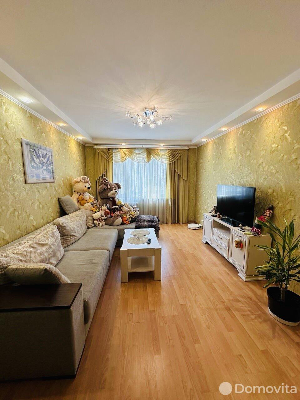Купить 3-комнатную квартиру в Гомеле, ул. Хатаевича, д. 41, 72000 USD, код: 996378 - фото 1