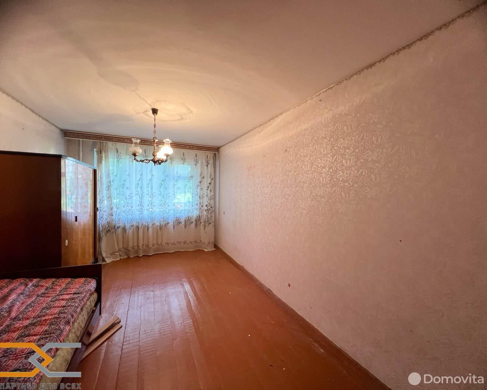 Купить 3-комнатную квартиру в Слуцке, ул. Социалистическая, д. 136, 29500 USD, код: 1029007 - фото 2