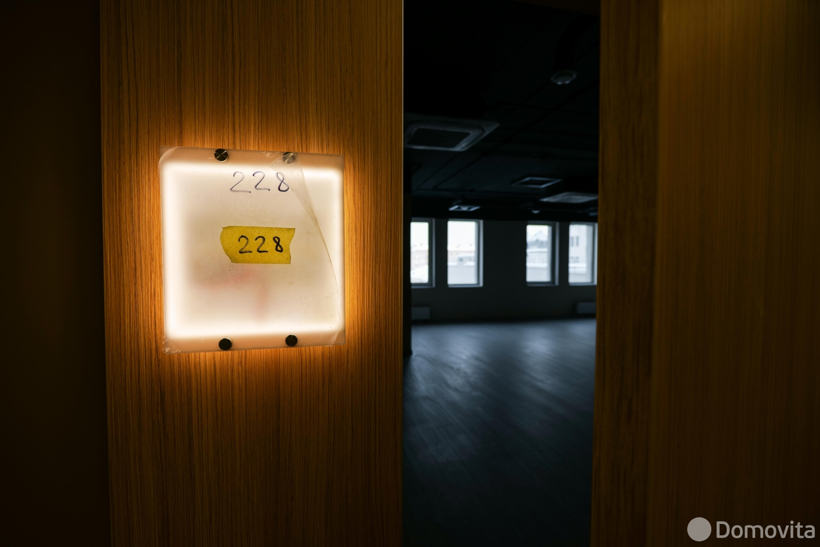 офис, Минск, ул. Интернациональная, д. 38, стоимость аренды 3 221 р./мес.