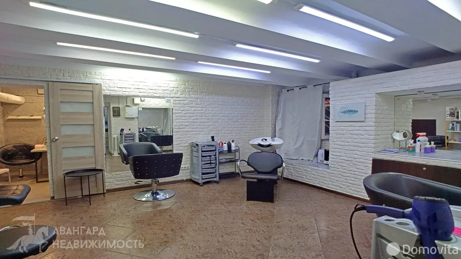 Купить помещение под сферу услуг в Минске, пр-т Партизанский, д. 15 - фото 1