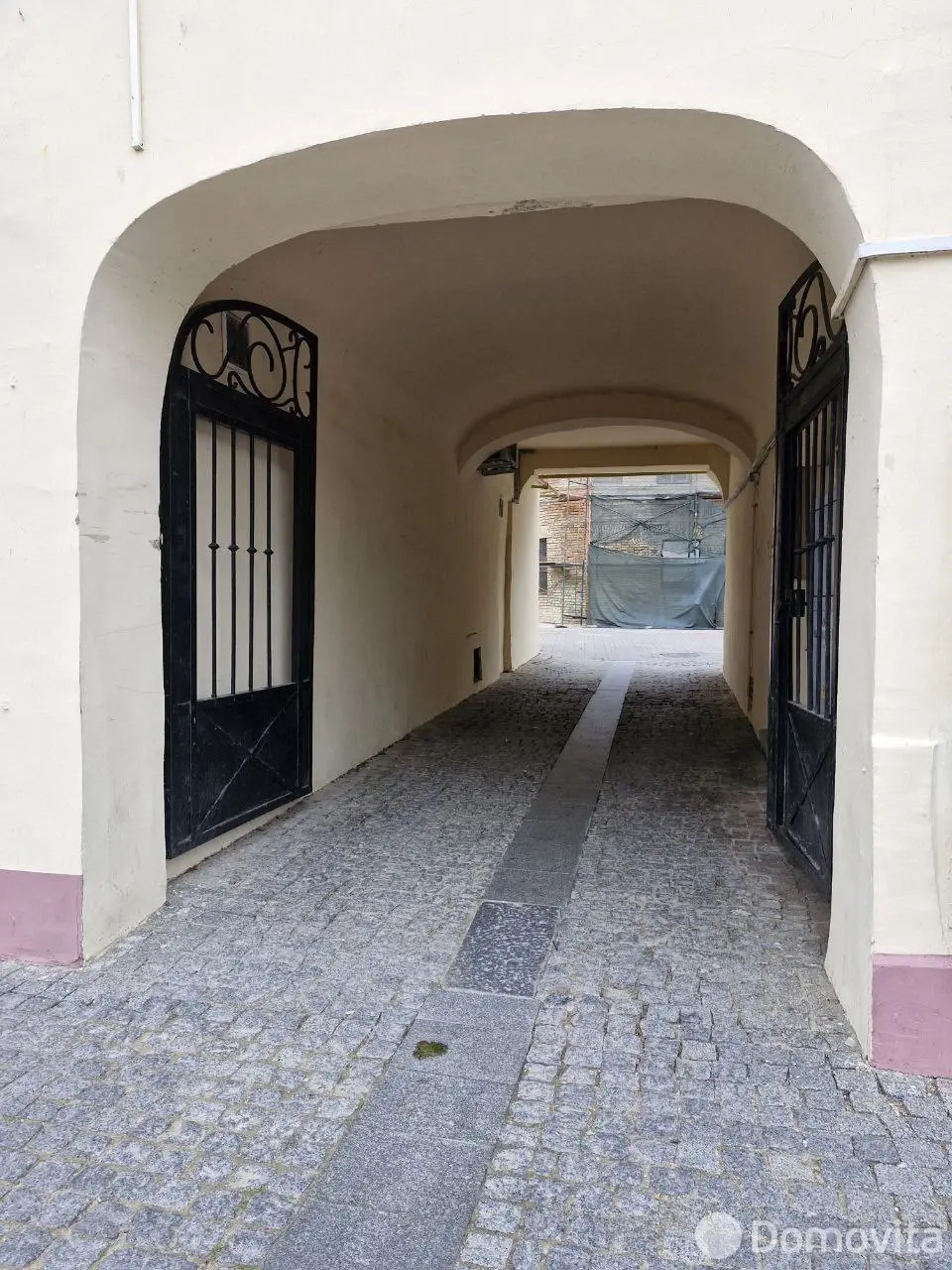 Помещение под сферу услуг в Гродно, пл. Советская, д. 1, код 3735 - фото 3