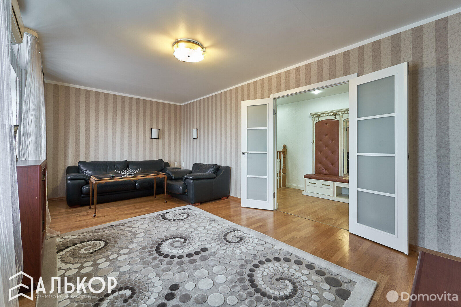 Продажа 4-комнатной квартиры в Минске, ул. Сторожовская, д. 8, 180000 USD, код: 980376 - фото 1