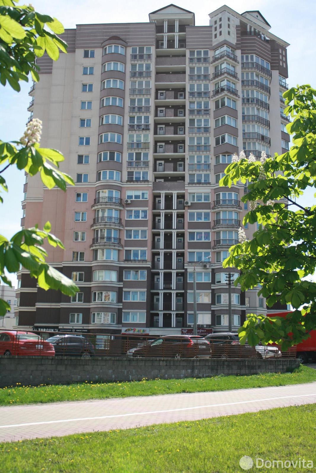 Купить 3-комнатную квартиру в Минске, ул. Притыцкого, д. 73 - фото 1