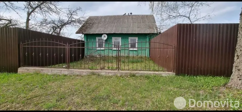 дом, Артемово, ул. Центральная, д. 1
