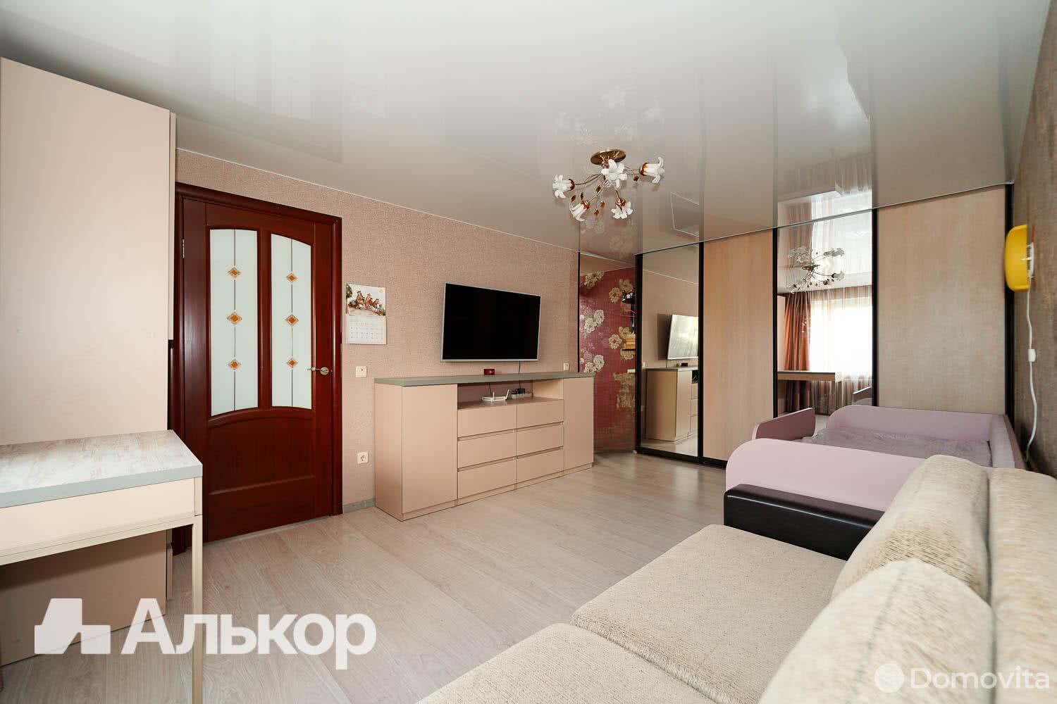 Продажа 1-комнатной квартиры в Минске, ул. Куприянова, д. 1, 51900 USD, код: 1013100 - фото 1