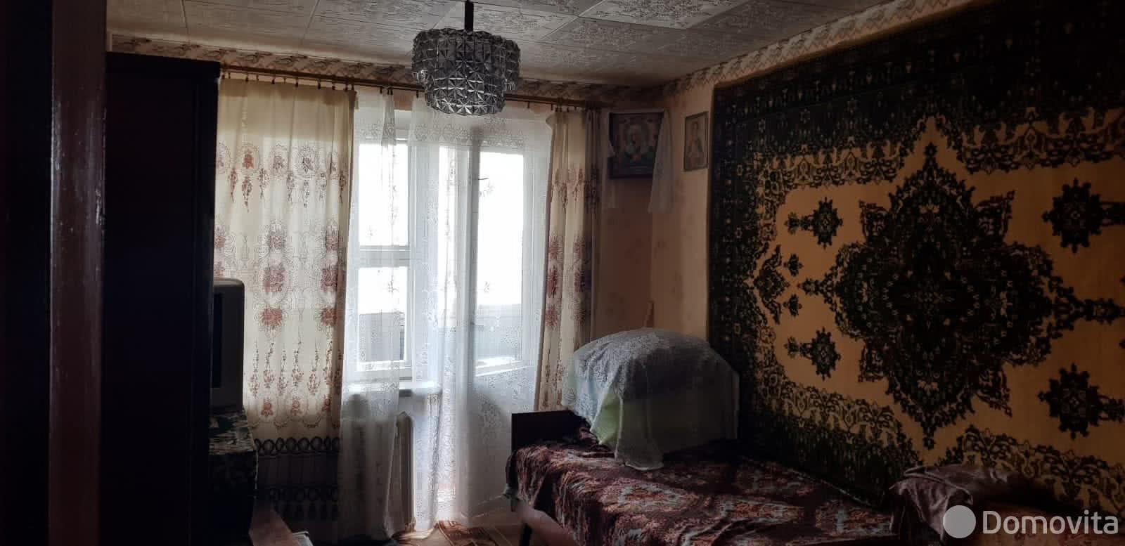 Купить 2-комнатную квартиру в Горках, ул. Калинина, д. 29, 21000 EUR - фото 2