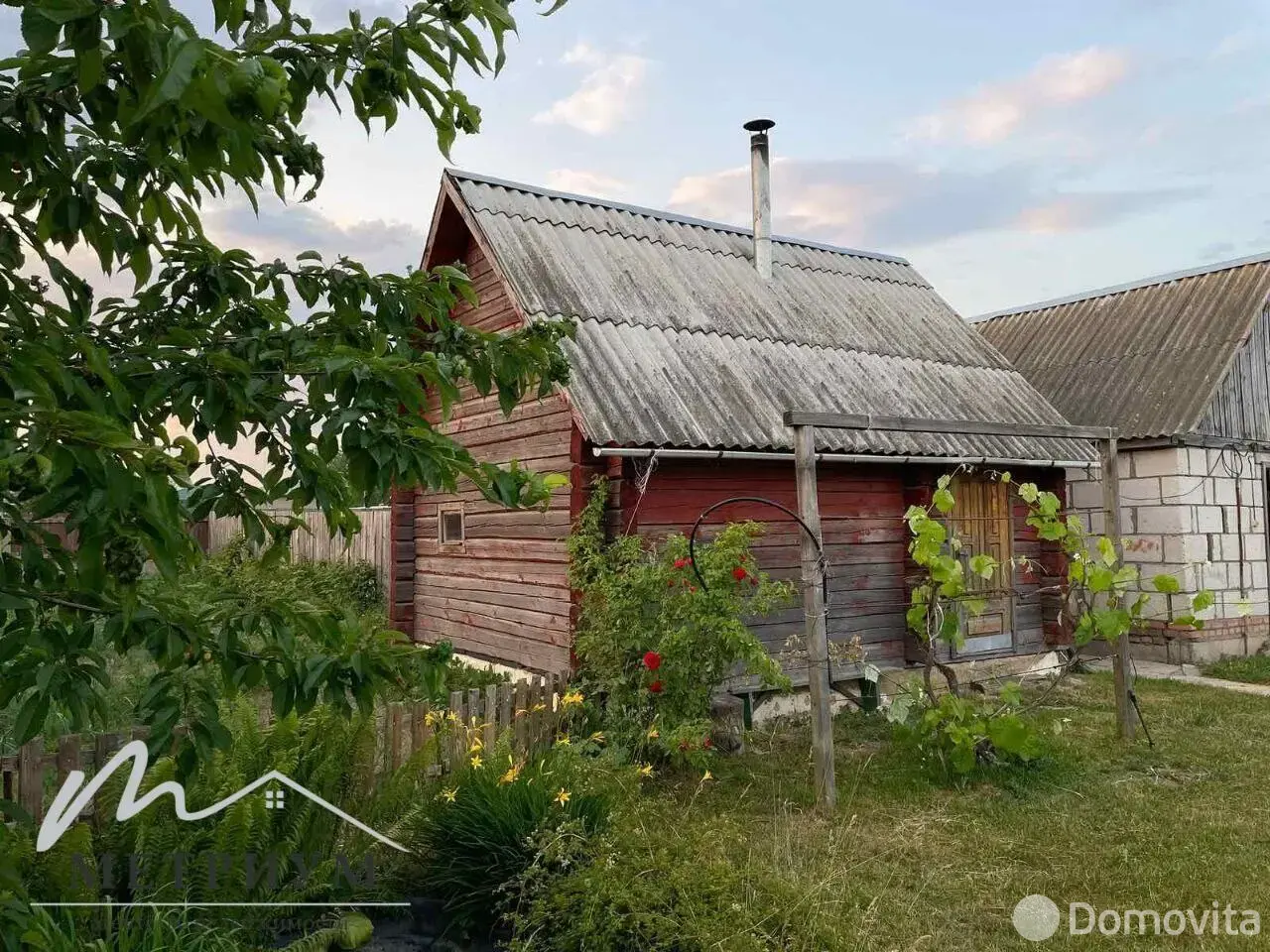 дом, Любишино, ул. Садовая