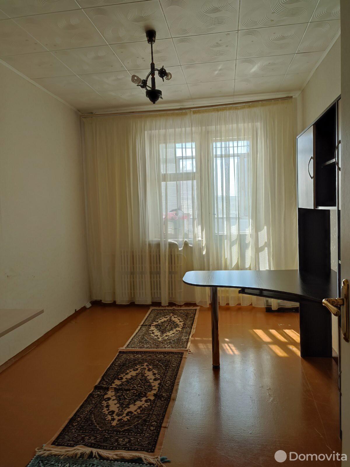 Продажа 3-комнатной квартиры в Сморгони, ул. Кореневская, д. 15, 29900 USD, код: 917386 - фото 2