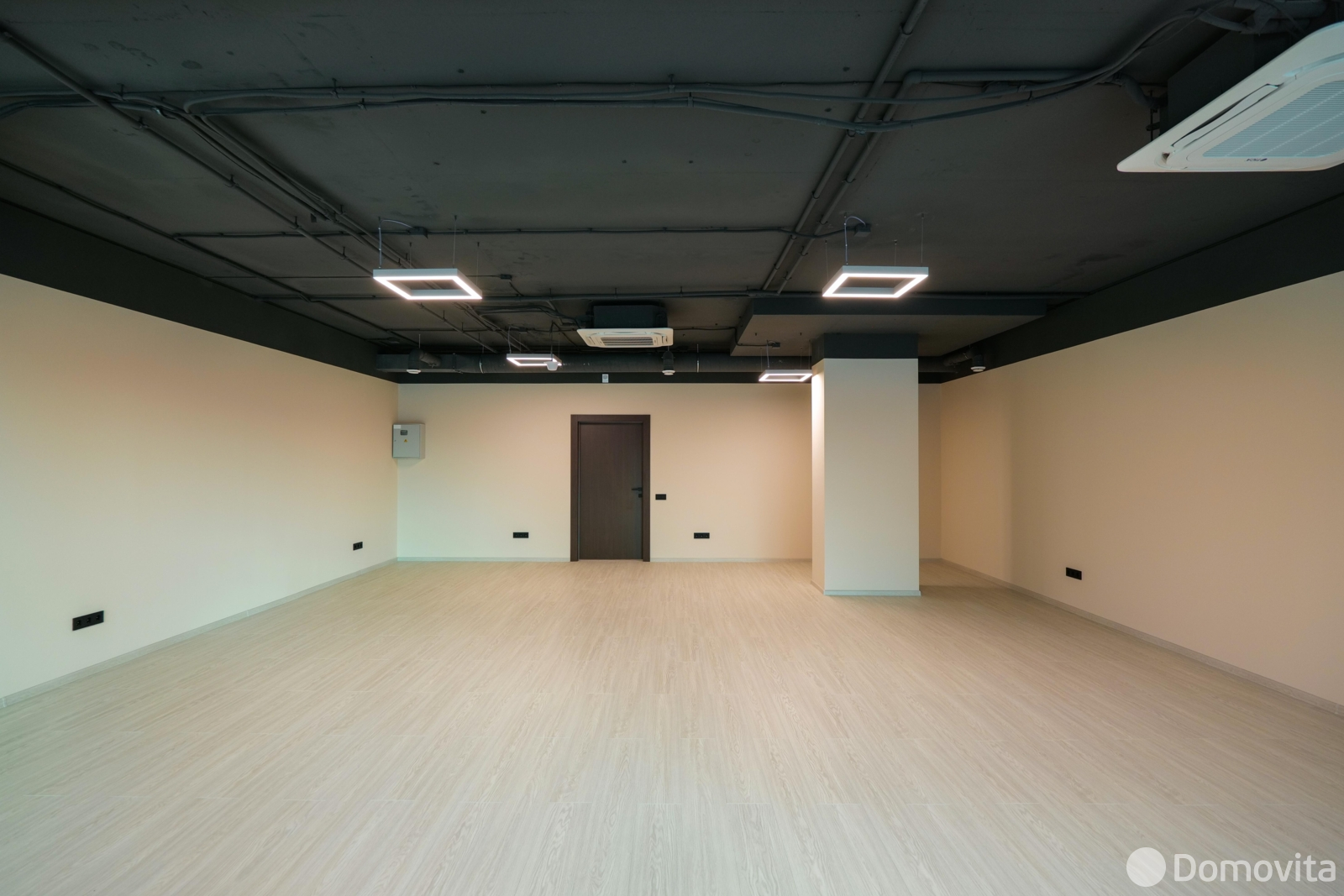 офис, Минск, ул. Интернациональная, д. 38, стоимость аренды 3 271 р./мес.