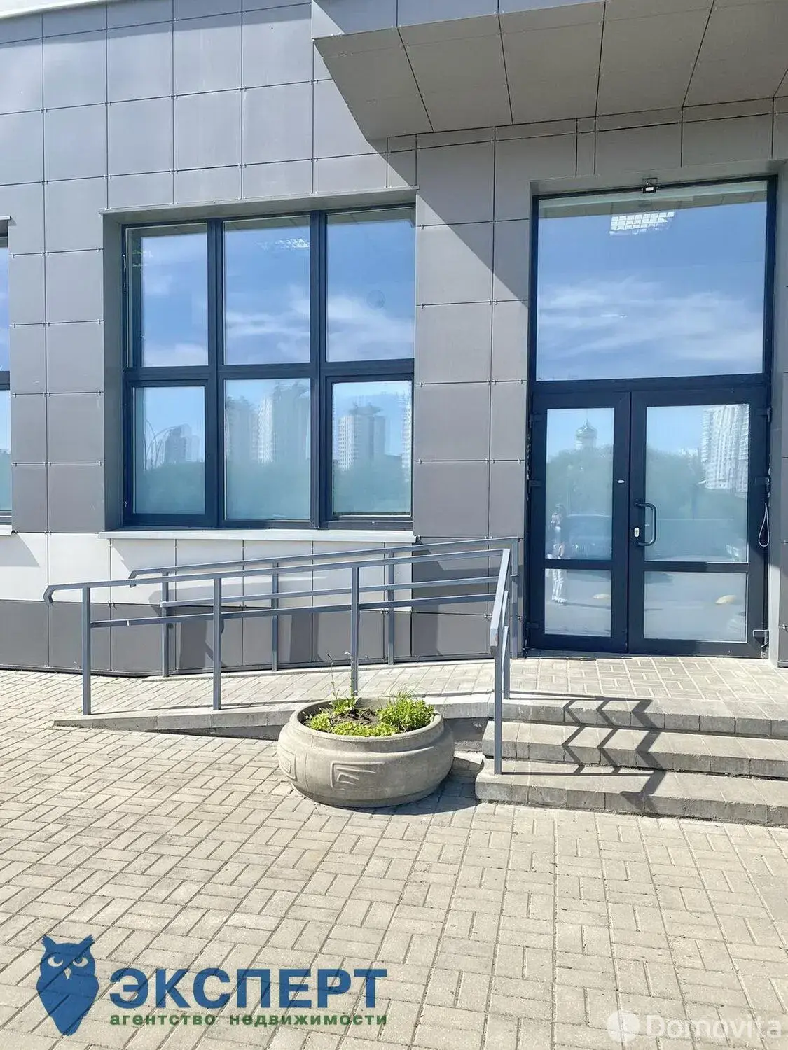 объект сферы услуг, Минск, ул. Чюрлениса, д. 24 на ст. метро Малиновка