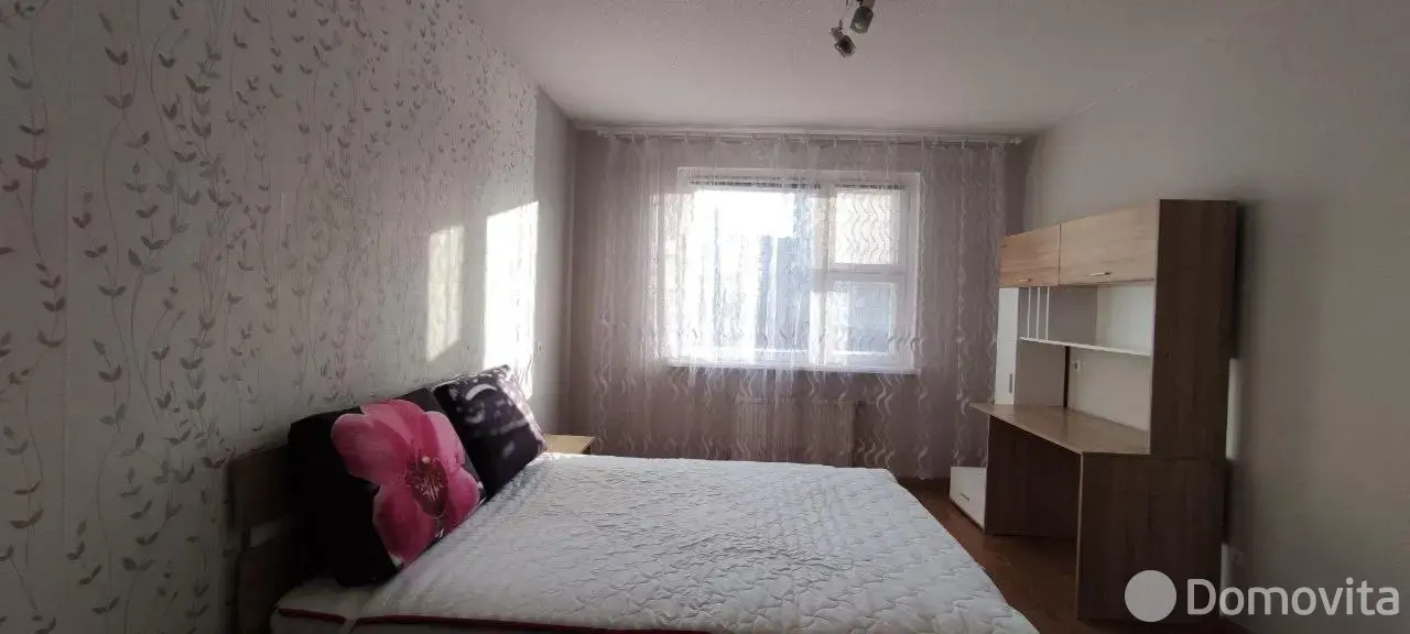 Снять 1-комнатную квартиру в Минске, ул. Шугаева, д. 17Б, 1300BYN, код 149090 - фото 1