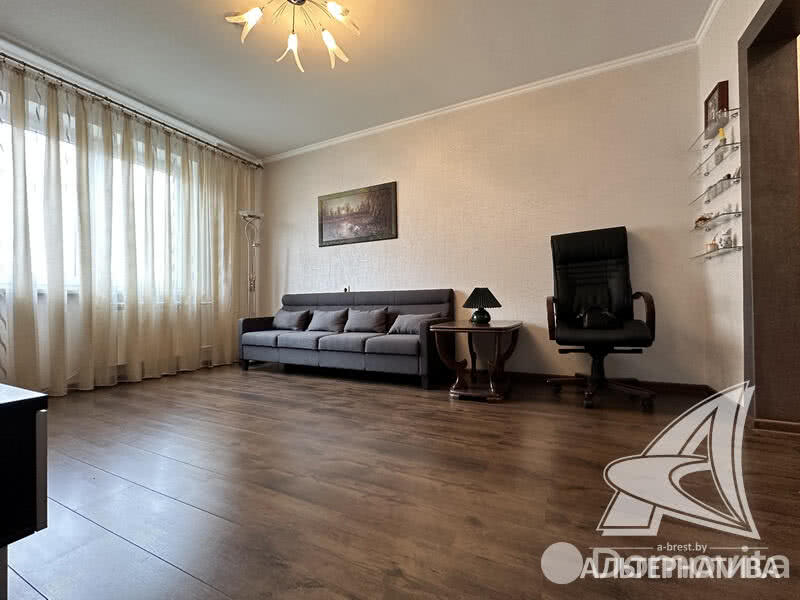 Купить 4-комнатную квартиру в Бресте, ул. Суворова, 85000 USD, код: 997791 - фото 2