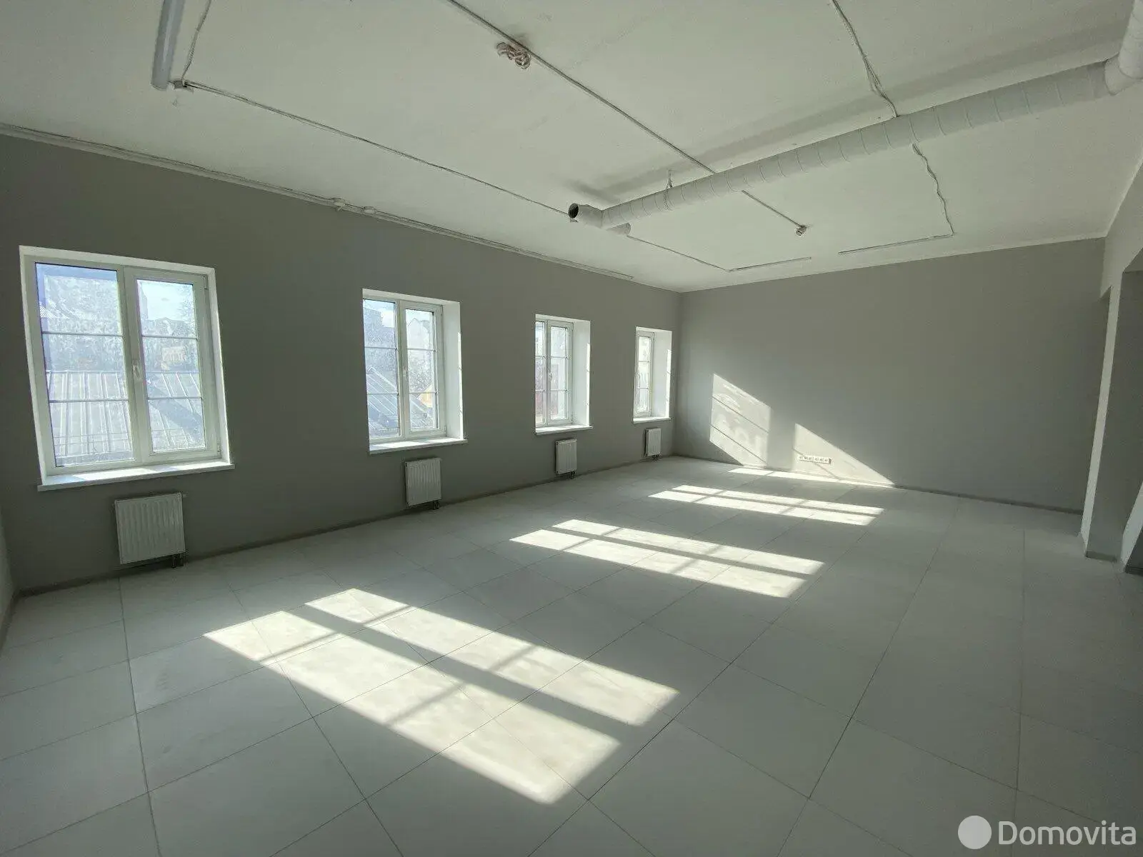 торговый объект, Минск, ул. Интернациональная, д. 3, стоимость аренды 22 019 р./мес.