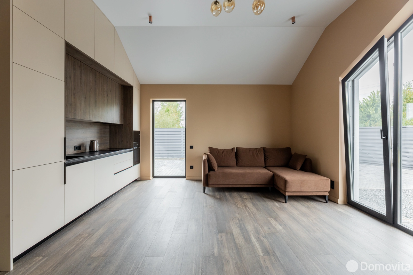 дом, Чики, ул. Полевая 