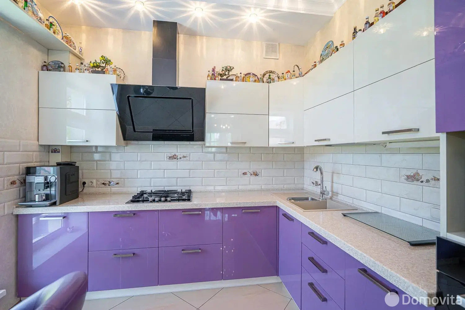 коттедж, Сосновая, ул. Васильковая 