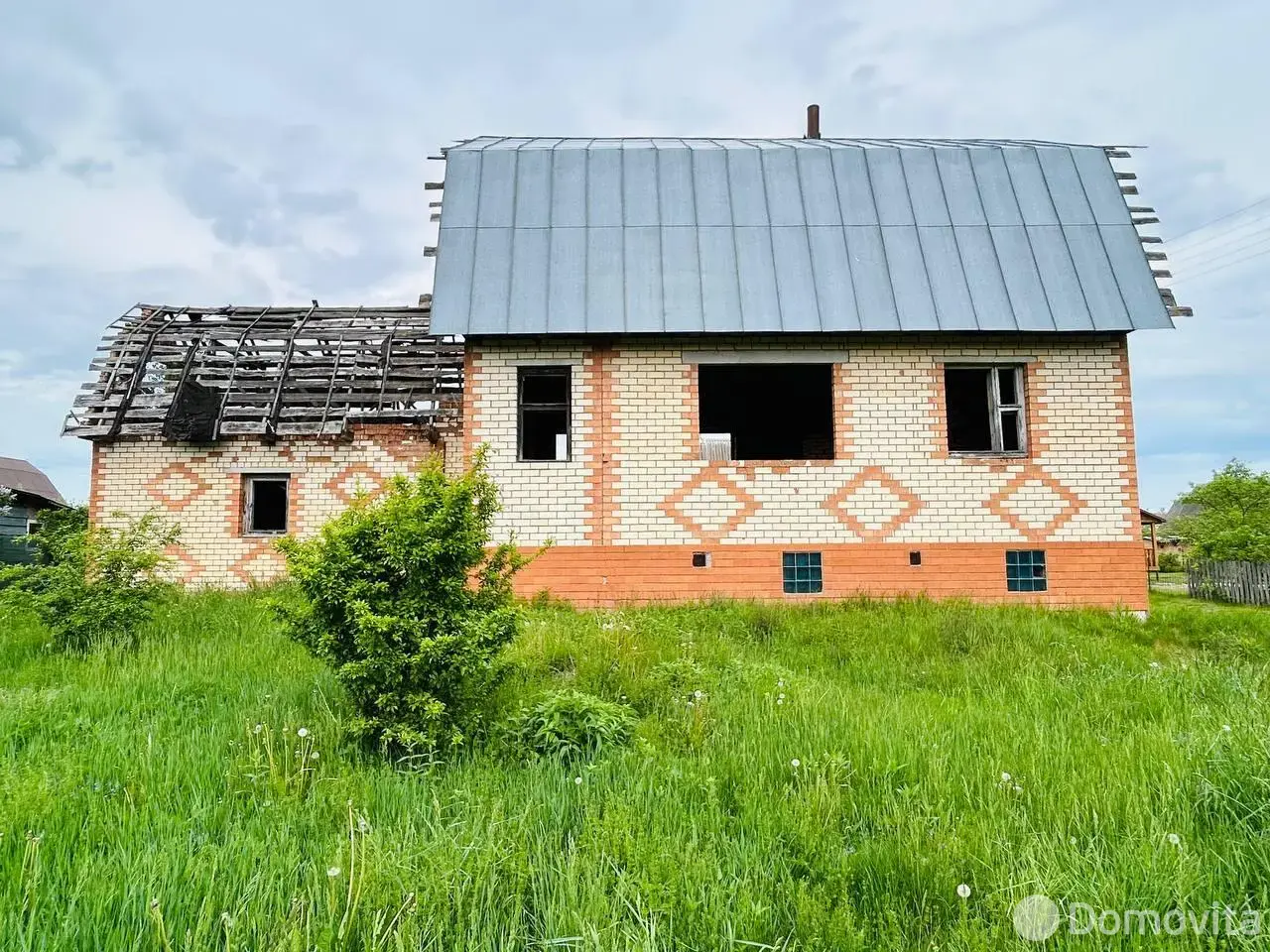 участок, Лира, 
