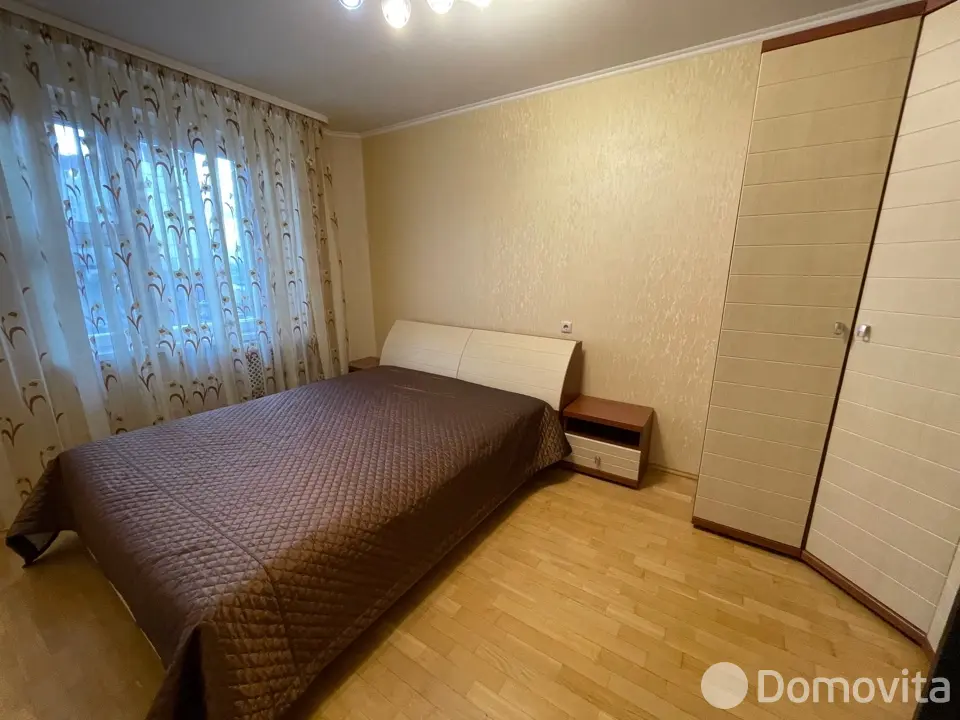 квартира, Минск, ул. Пимена Панченко, д. 52, стоимость аренды 1 300 р./мес.