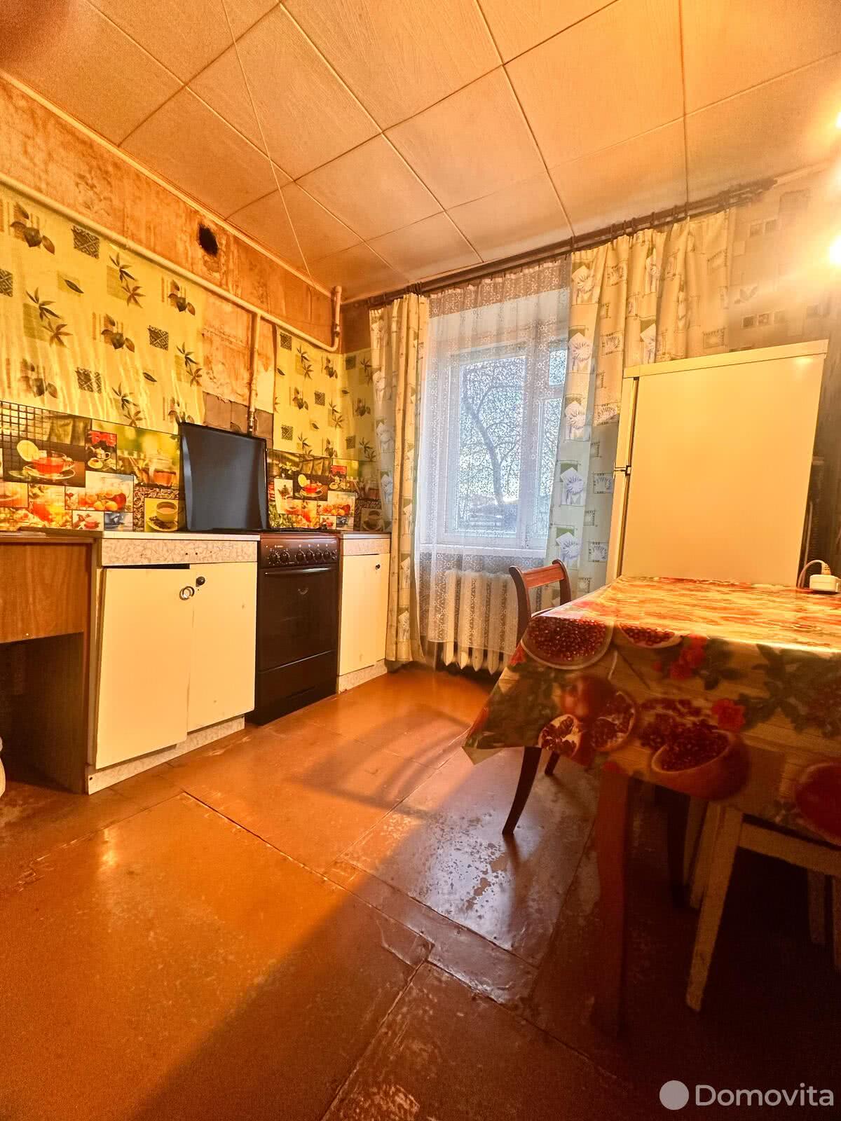 Купить 2-комнатную квартиру в Борисове, ул. Чапаева, д. 16, 28000 USD, код: 997552 - фото 4
