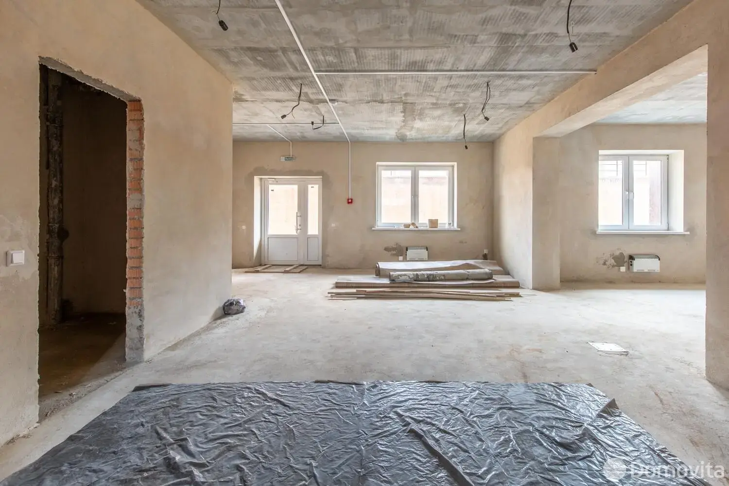 Продажа торговой точки на ул. Гавриила Тихова, д. 1 в Смолевичах, 294350BYN, код 998983 - фото 12