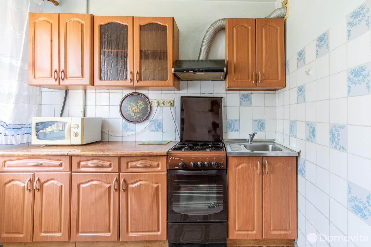 Купить 2-комнатную квартиру в Минске, ул. Алтайская, д. 64/1, 69000 USD, код: 1022660 - фото 2