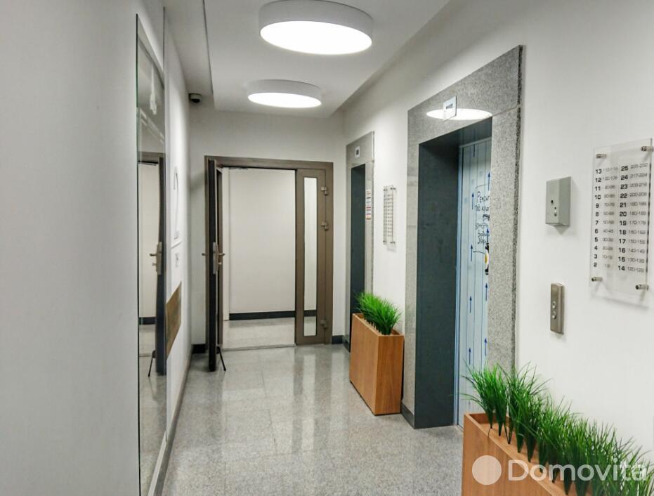 Купить 3-комнатную квартиру в Минске, ул. Макаенка, д. 12/Е, 126907 EUR, код: 1009022 - фото 4