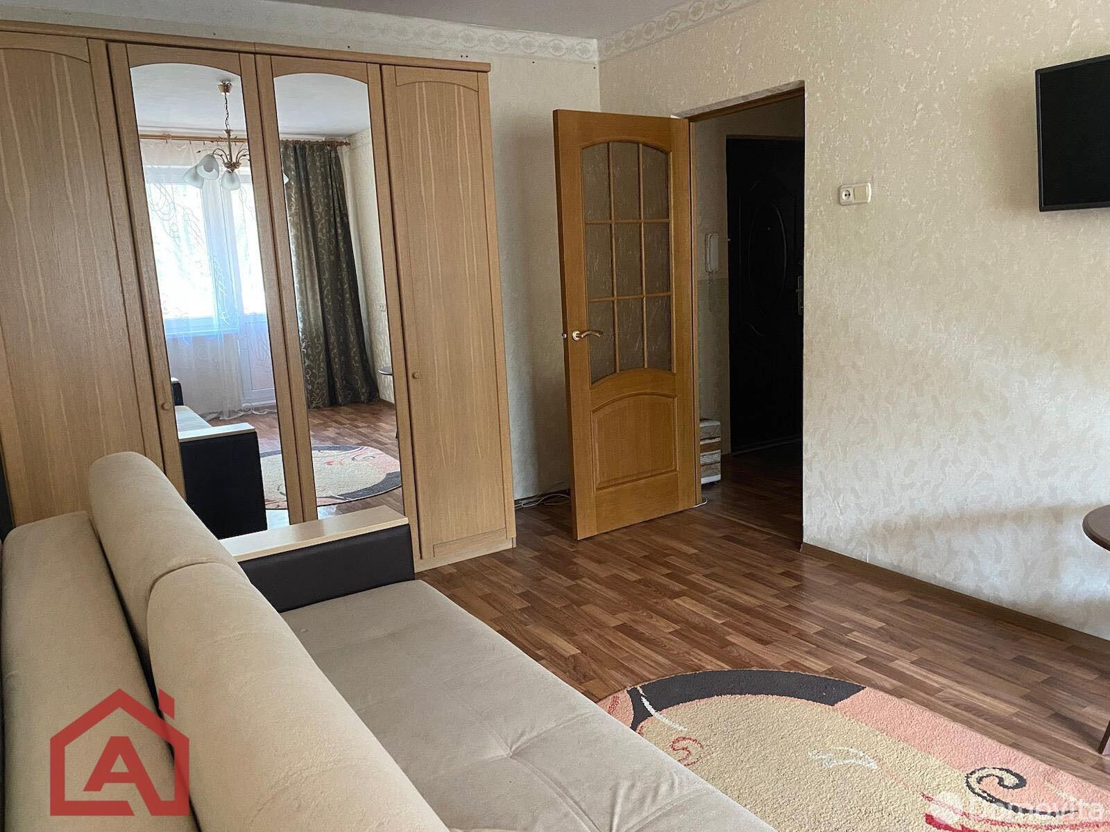 Снять 1-комнатную квартиру в Минске, ул. Лобанка, д. 11, 250USD, код 142240 - фото 1