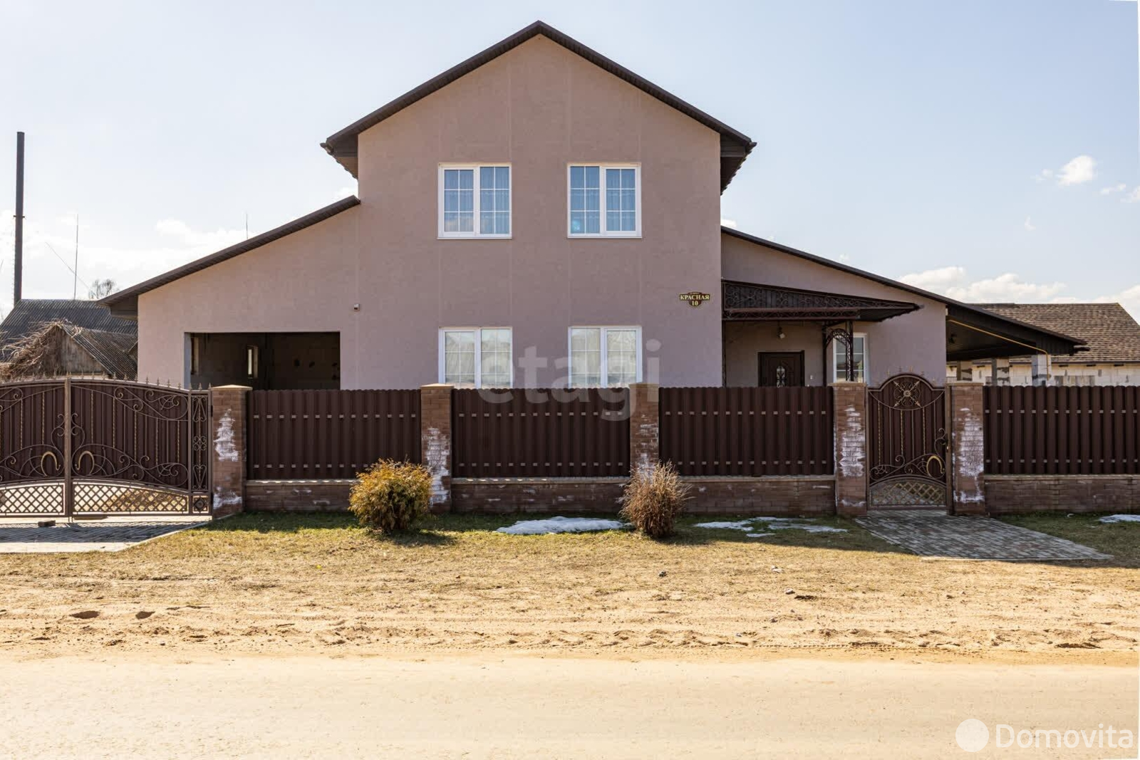 дом, Червень, ул. Красная 