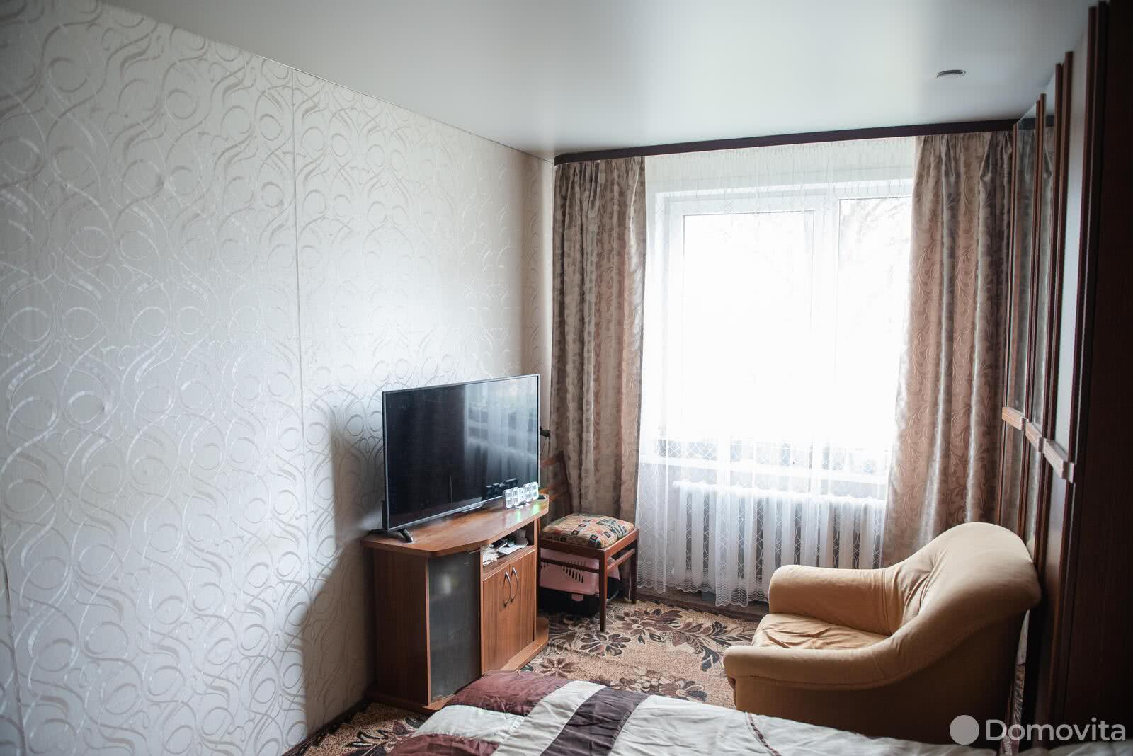 Купить 3-комнатную квартиру в Лапичах, ул. Газовиков, д. 18, 17000 USD, код: 998560 - фото 6