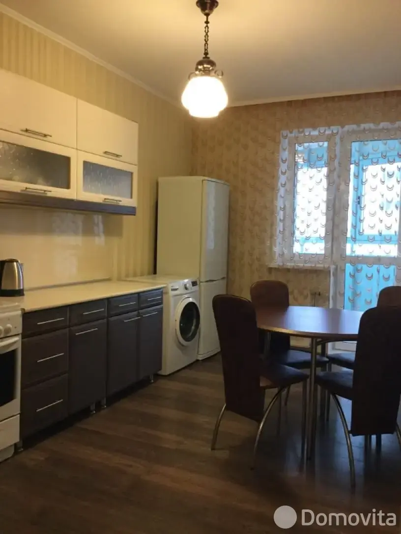 квартира, Минск, пр-т Дзержинского, д. 82, стоимость аренды 1 400 р./мес.