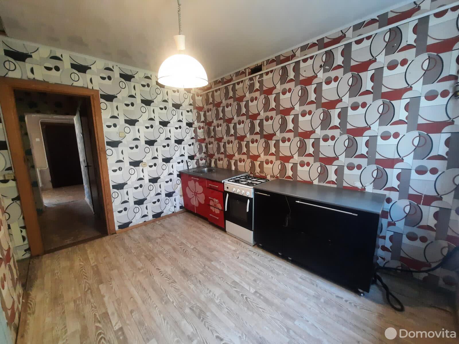 Купить 4-комнатную квартиру в Лучниках, ул. Юбилейная, д. 3, 31500 USD, код: 1028414 - фото 2