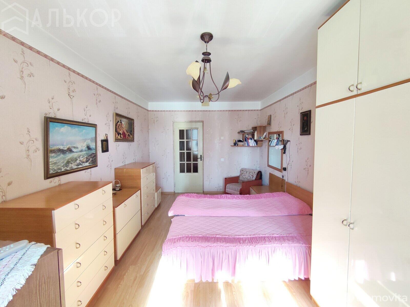 Купить 3-комнатную квартиру в Минске, ул. Алеся Бачило, д. 21, 66500 USD, код: 883636 - фото 4