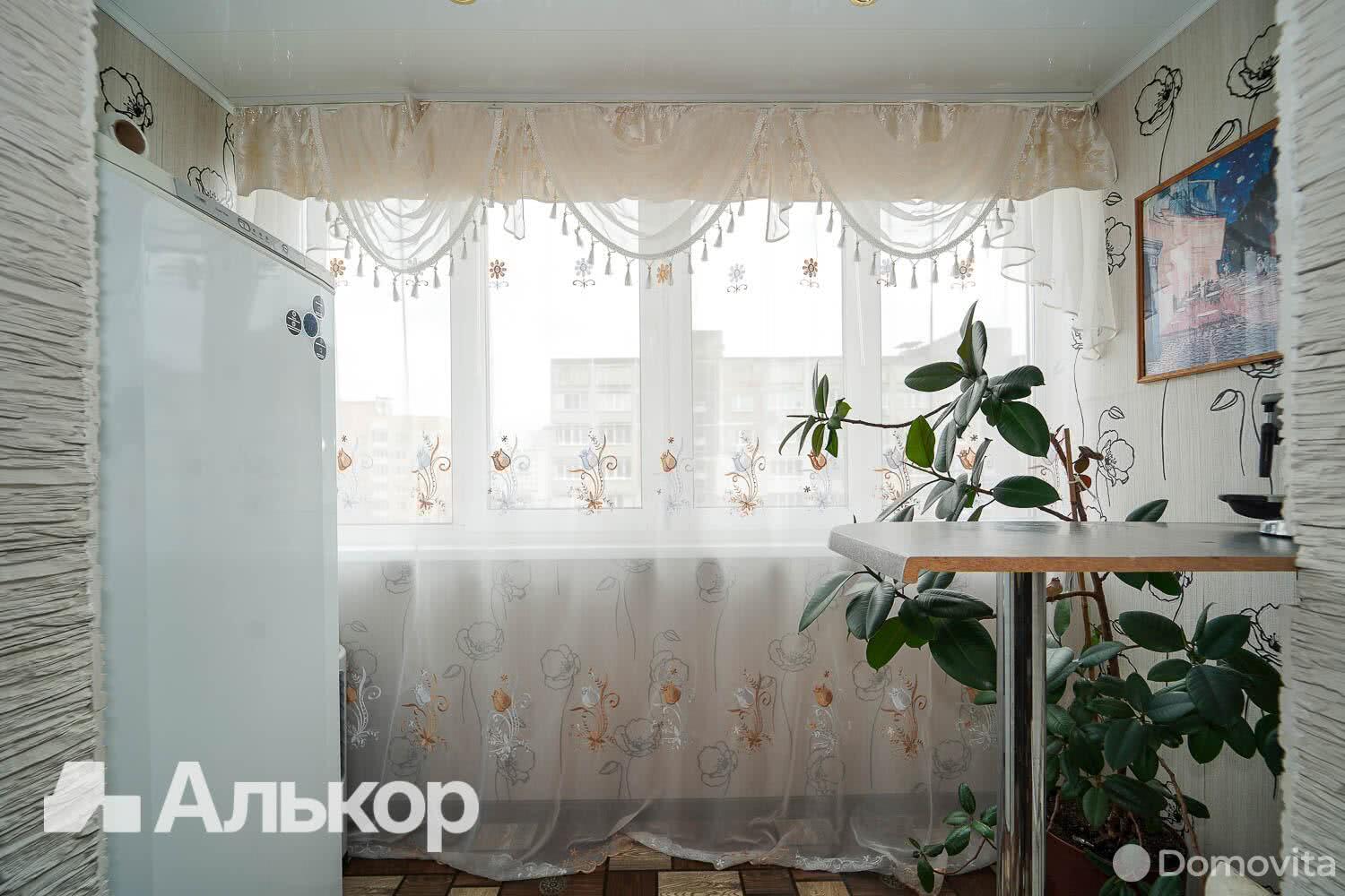 Продажа 3-комнатной квартиры в Минске, ул. Космонавтов, д. 34, 96900 USD, код: 998379 - фото 4
