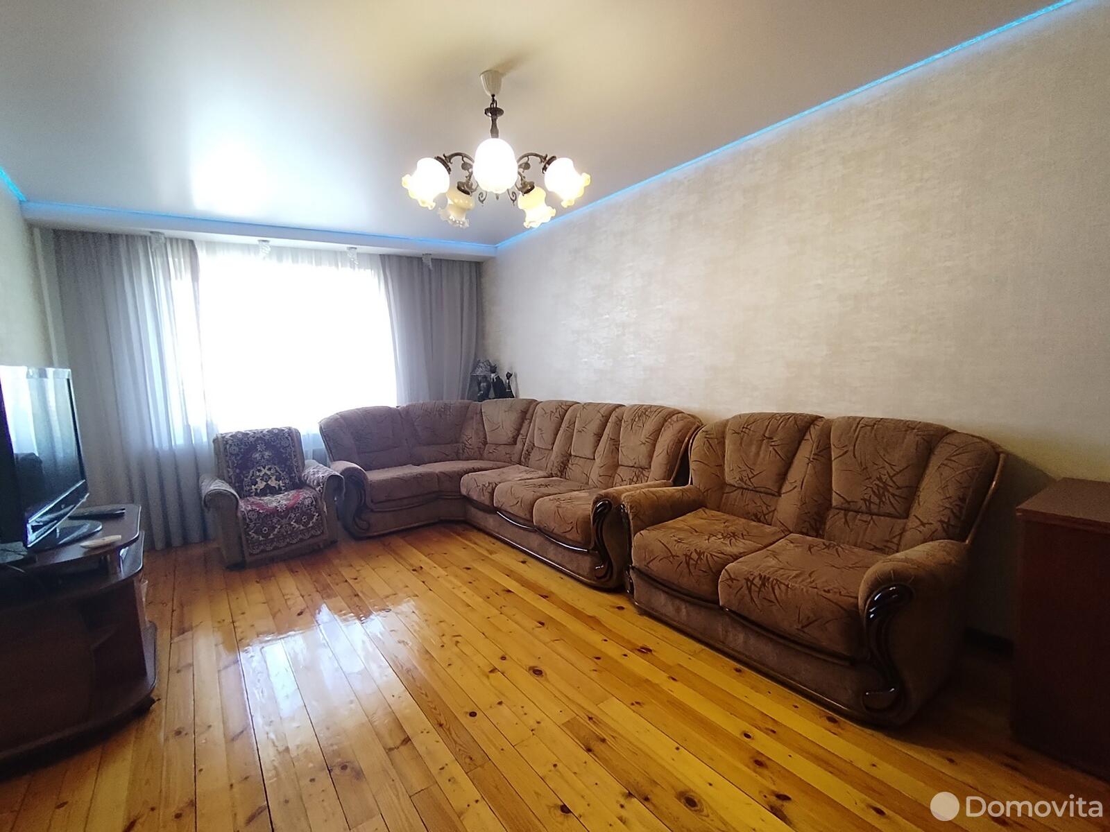 Купить 3-комнатную квартиру в Жлобине, ул. Ковалёва, д. 4В, 45000 USD, код: 1039538 - фото 3