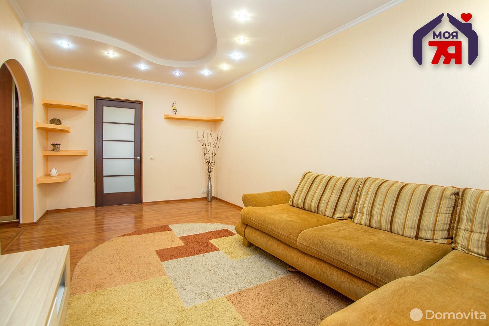 Продажа 3-комнатной квартиры в Сморгони, ул. Юбилейная, д. 9, 41900 USD, код: 998499 - фото 1