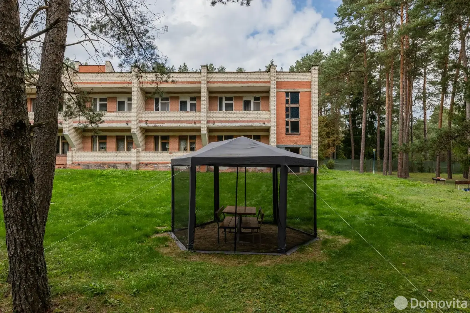 Стоимость продажи объекта сферы услуг, Раков, ул. Боровая